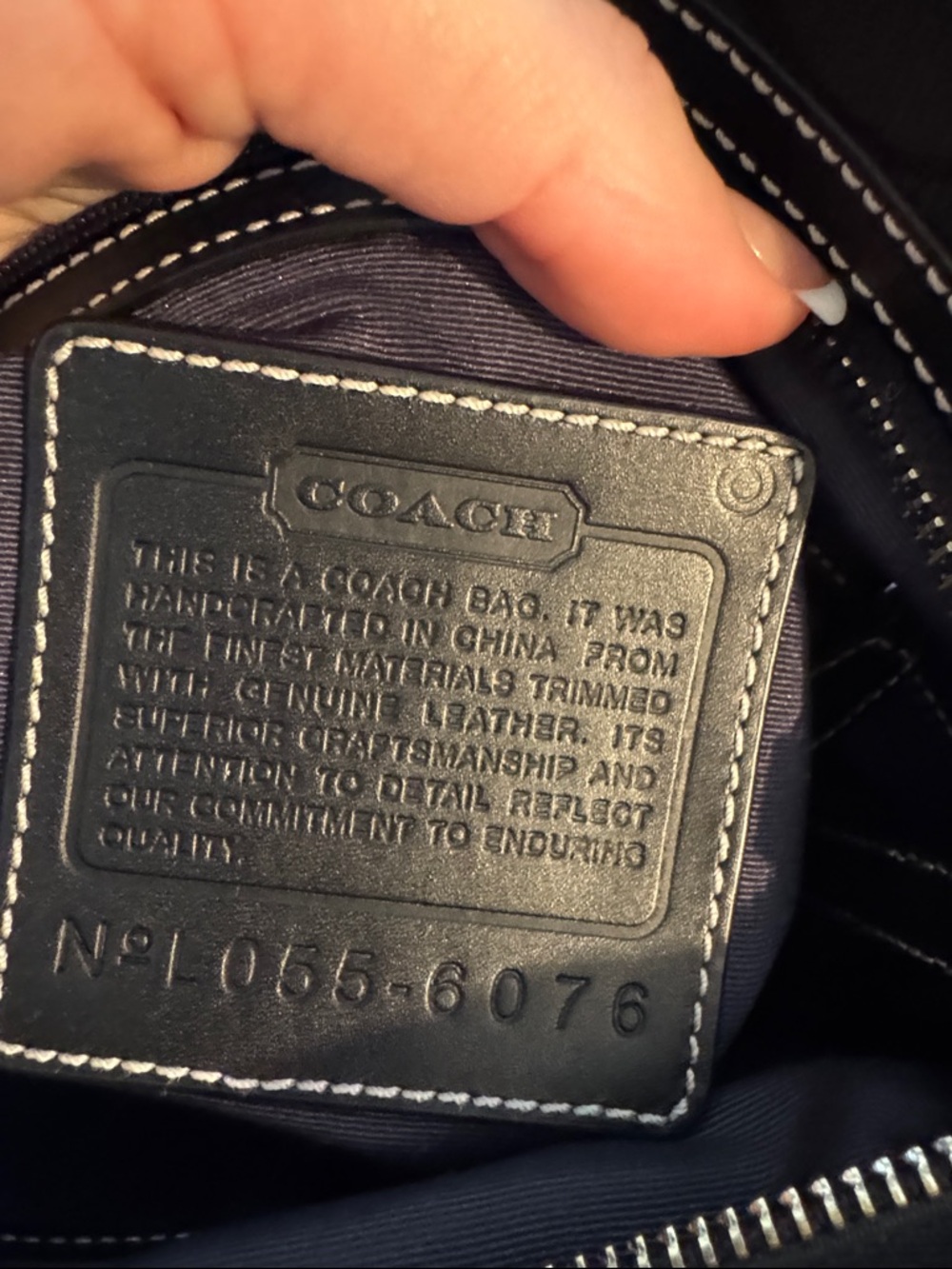 Coach Black Signature Jacquard Shoulder Bag with Contrast Stitching - Picture 6 of 6